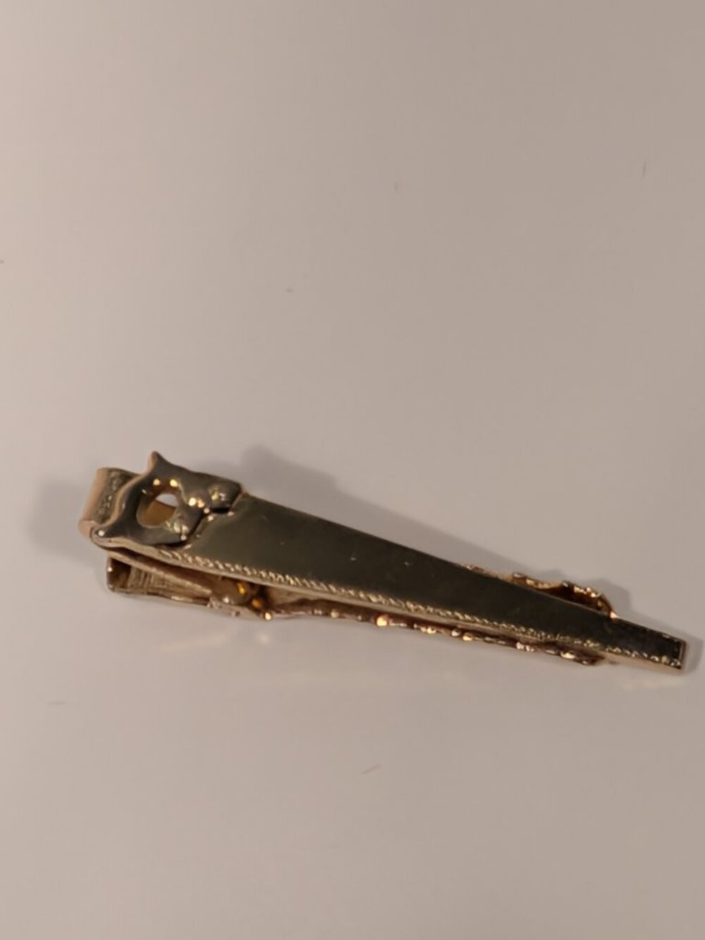 HANDYMAN 3 Tie Clips Saw Wrench Scissors/Snips (this one marked SWANK) - Picture 10 of 13